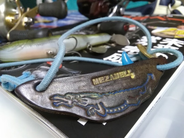 MEZAMELL  空色のジーンズ&龍ちゃん