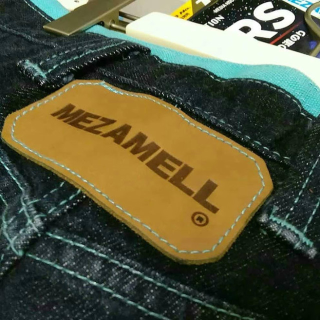 MEZAMELL 空色のジーンズ