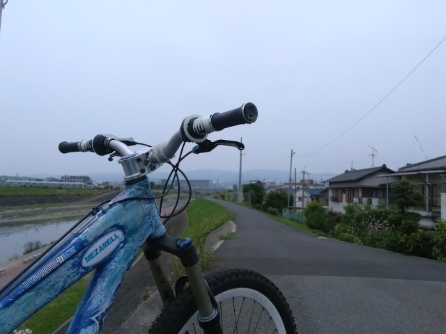 MEZAMELL 空色のジーンズ&龍ちゃん