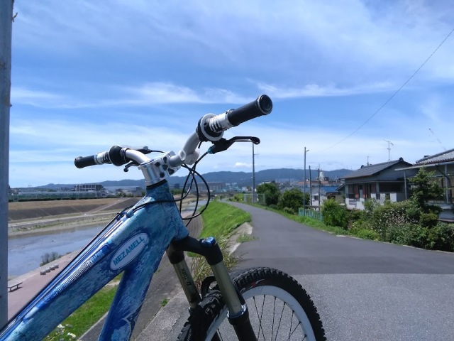 MEZAMELL 空色のジーンズ&龍ちゃん